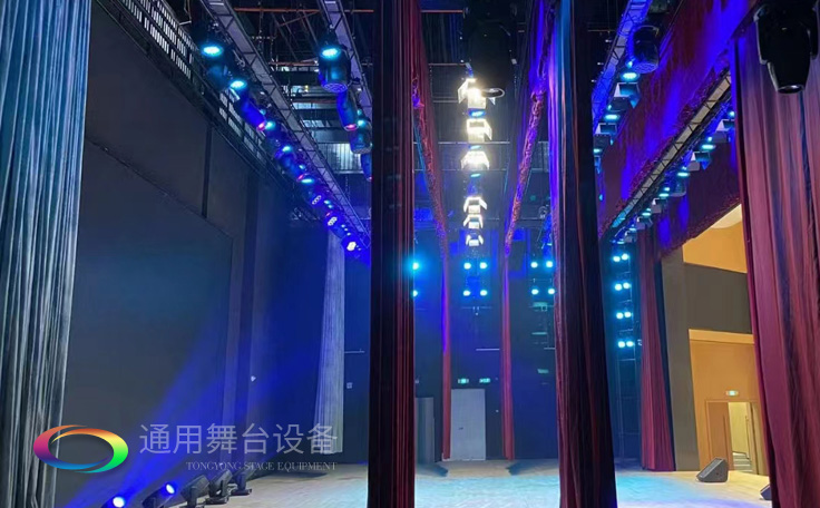 物聯(lián)網(wǎng)、集控等技術(shù)——有效解決舞臺阻燃幕布安全新方案之一